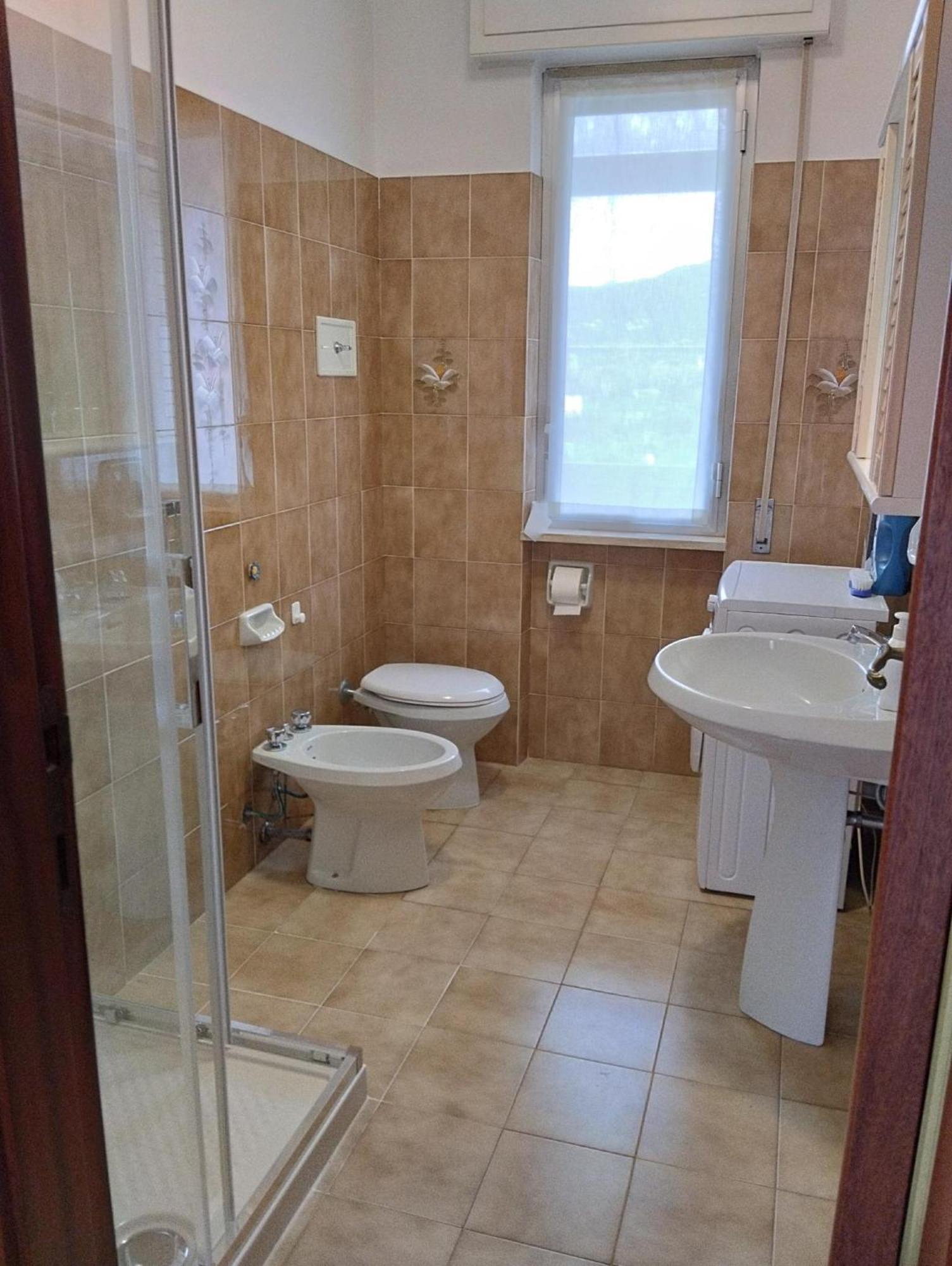 Appartamento Con Posto Auto Lavagna Exteriör bild