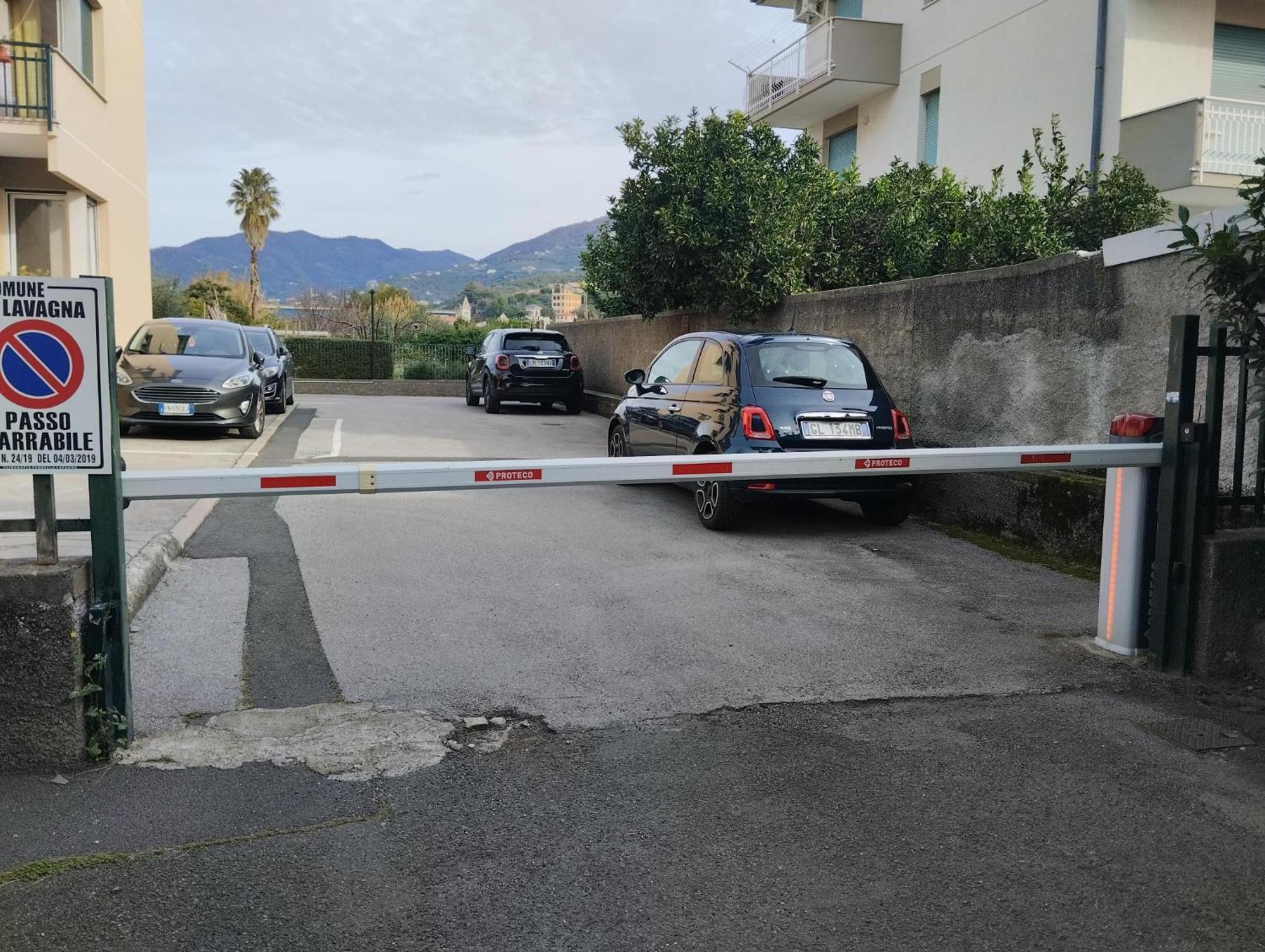 Appartamento Con Posto Auto Lavagna Exteriör bild